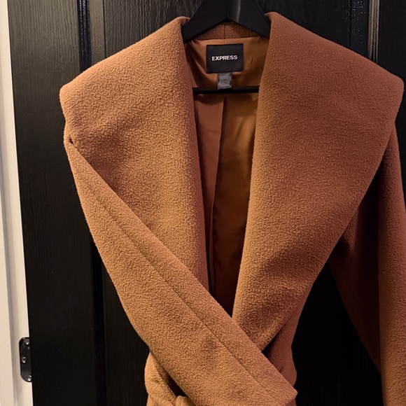 Express Camel Coat - Picture 4 of 7